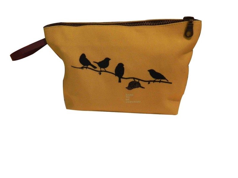 Multicolor Polyester Spacious Makeup Pouch, For Gift, Zipper