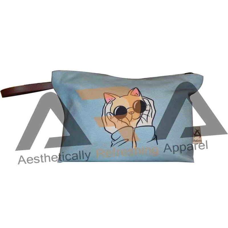 Multicolor Polyester Spacious Makeup Pouch, For Gift, Zipper