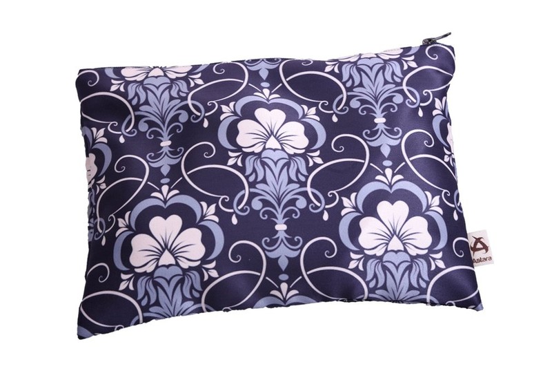 Multicolor Polyester Spacious Makeup Pouch, For Gift, Zipper