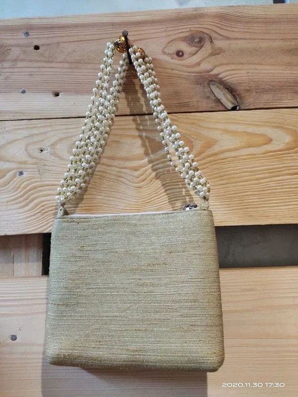 Astara ethnic bag, Zipper